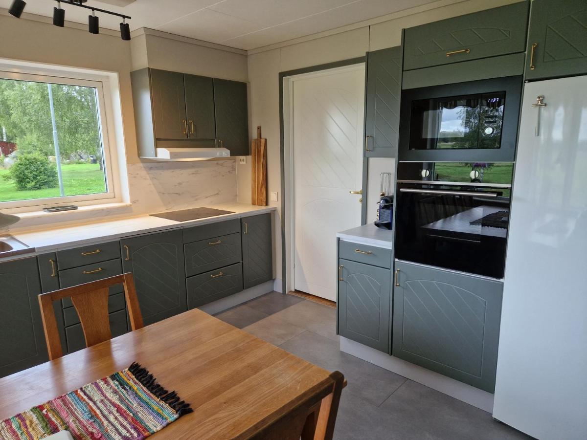 Lantlig Villa Utanfoer Uppsala Alunda Eksteriør bilde